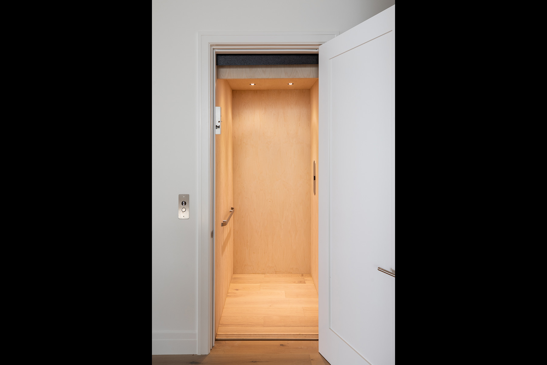 2-4-2026 18-Alexander_Matt_Anello-4579-Black